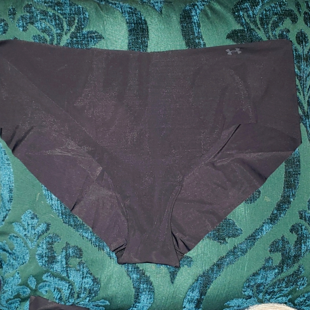 Under Armour Women's undies XL set of 3